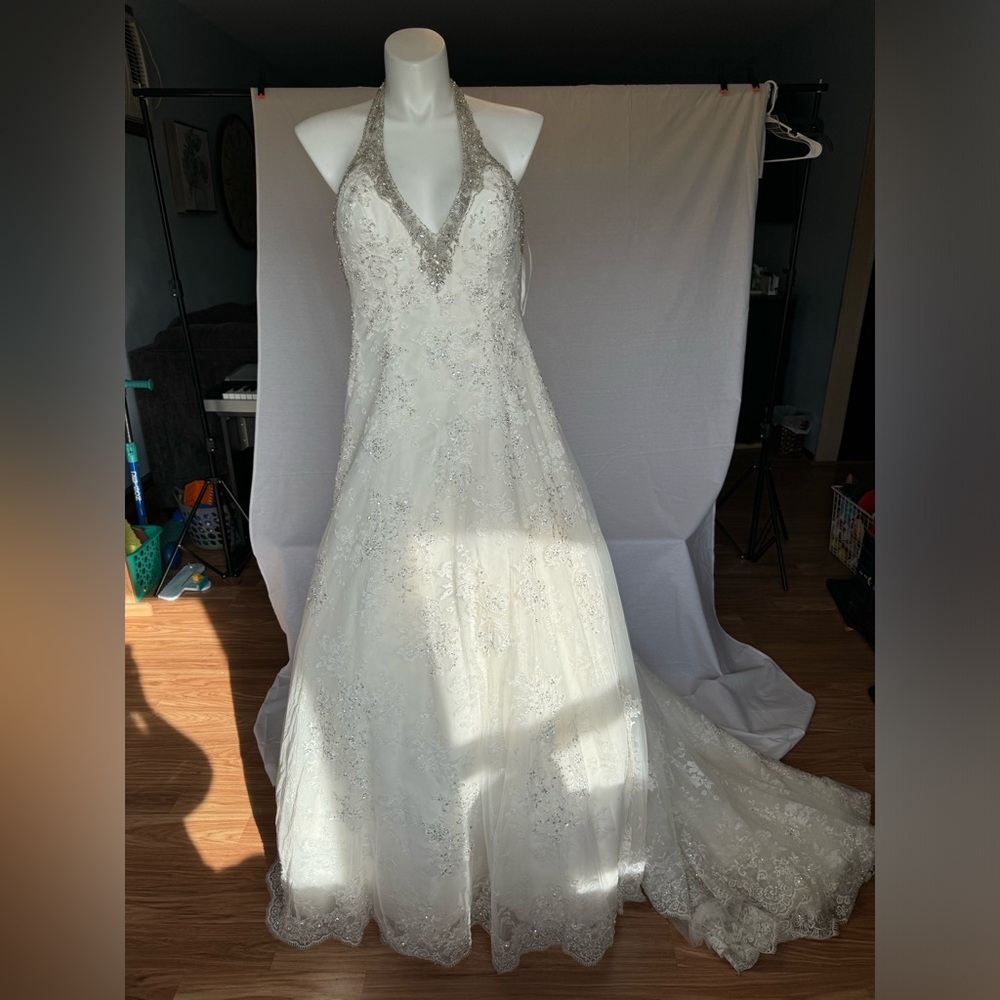 NEW with tags Halter top lace beaded ivory wedding gown with train